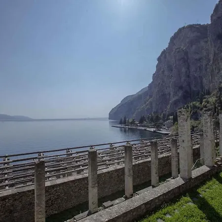 In Tignale/gardasee 36094 Apartment *